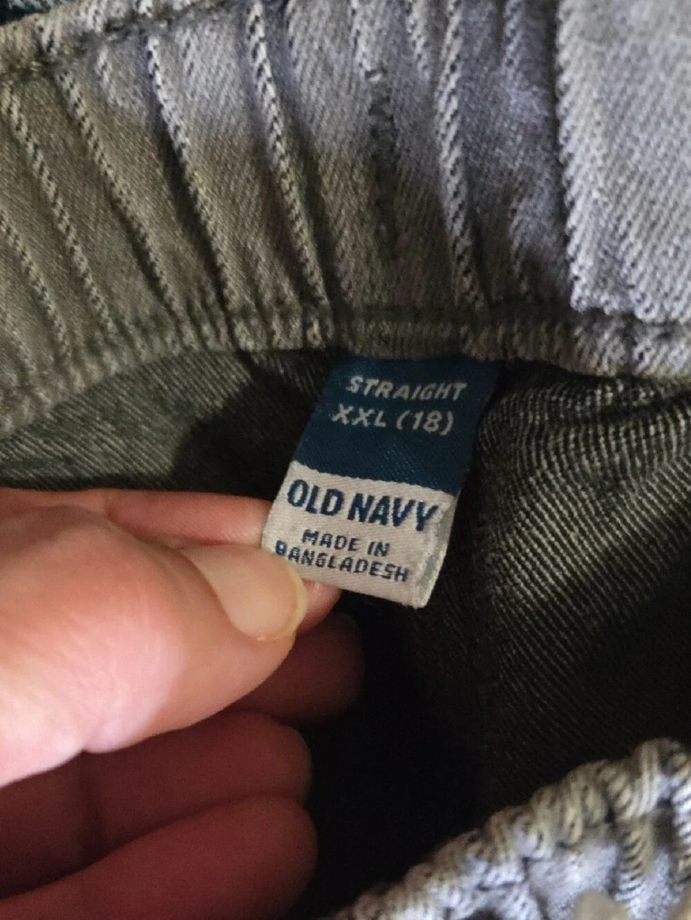 Old Navy 5 Pairs XXL/18, 4 pairs Jeans And 1 Jogger Bundle Blue, Black, Gray